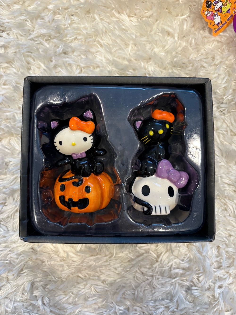 Hello Kitty Halloween Salt & Pepper Mini Figure Set Black Cat Pumpkin Skull Bow